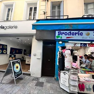 https://les-appartements-de-nana-2-t2-hypercentre-rue-meynadier.fr-provencehotel.com